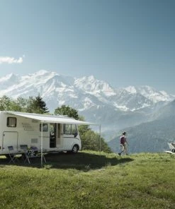 Thule Omnistor 8000 Wall-Mounted Caravan Motorhome Awning